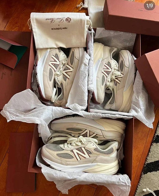 Женские кроссовки Loro Piana x New Balance Premium