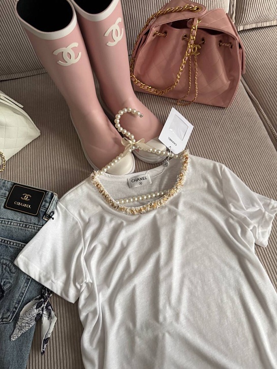 Женская белая футболка Chanel premium