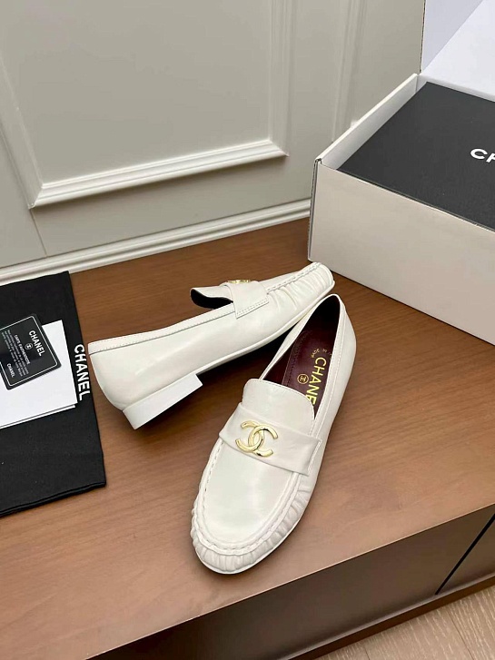 Женские кожаные лоферы Chanel premium