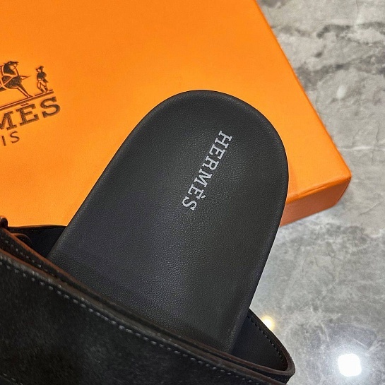 Замшевые шлёпанцы Hermes Chypre