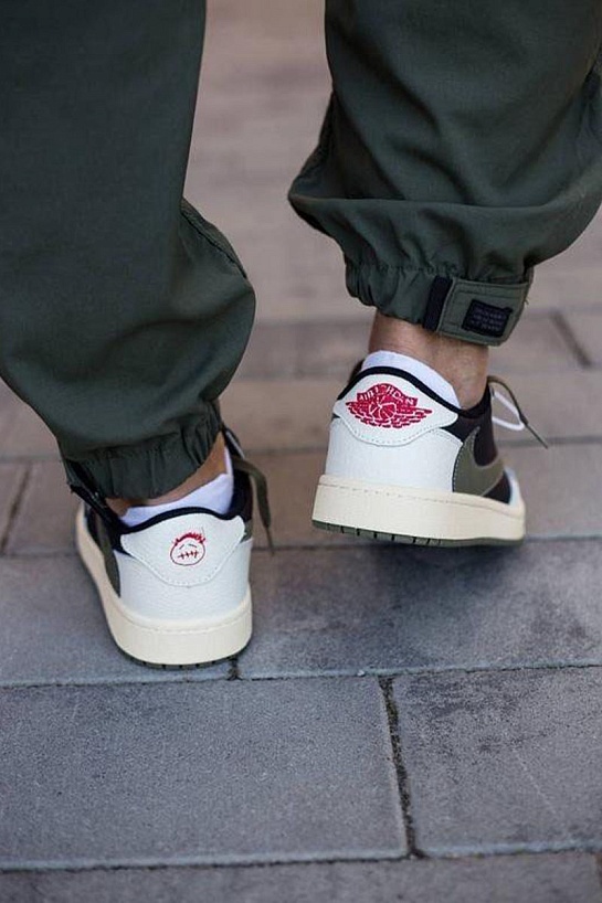 Кроссовки Travis Scott x Nike Air Jordan 1 Low OG "Olive" Premium