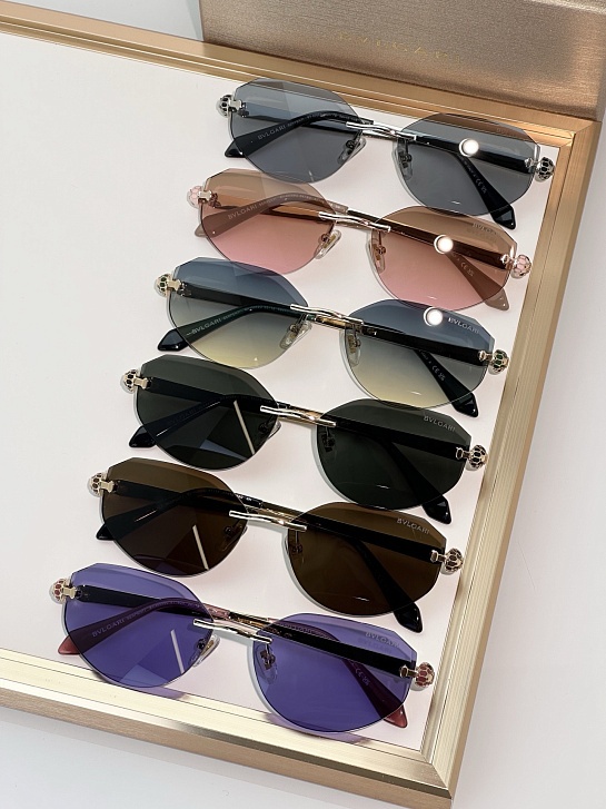 Солнцезащитные очки Bvlgari Serpenti