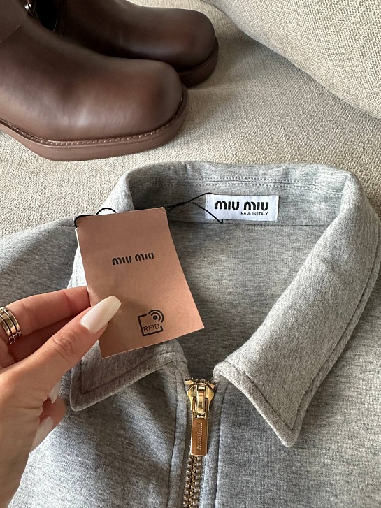 Женский серый бомбер MIU MIU