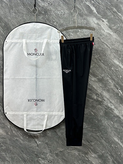 Мужские штаны чёрного цвета Moncler Premium   