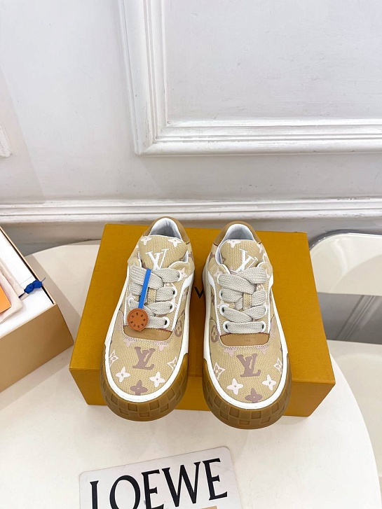 Женские кроссовки Louis Vuitton Tilted premium