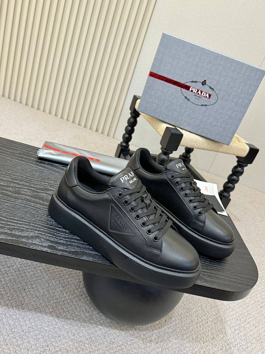 Мужские кожаные кроссовки Prada 