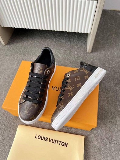 Женские кожаные кроссовки Louis Vuitton Time Out   