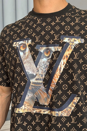 Коричневая оверсайз футболка Louis Vuitton Monogram All-over   