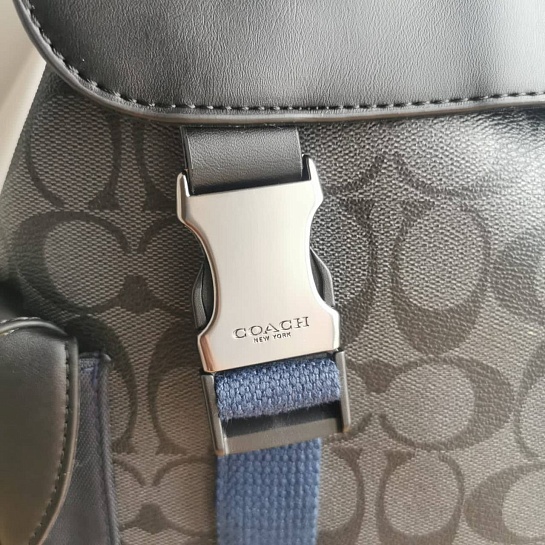 Кожаный рюкзак Coach Rivington 40x30 см