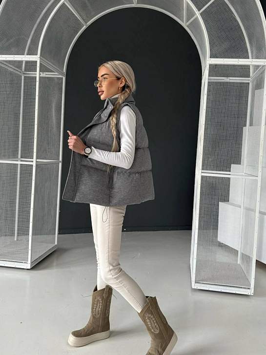 Женская серая жилетка Loro Piana