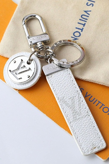 Брелок Louis Vuitton Aquatics Monogram Slim Dragonne - White   
