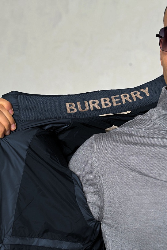 Мужской жилет Burberry синего цвета
