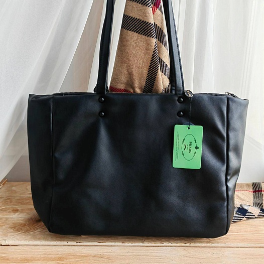 Женская чёрная сумка-тоут Prada 35x27 см   