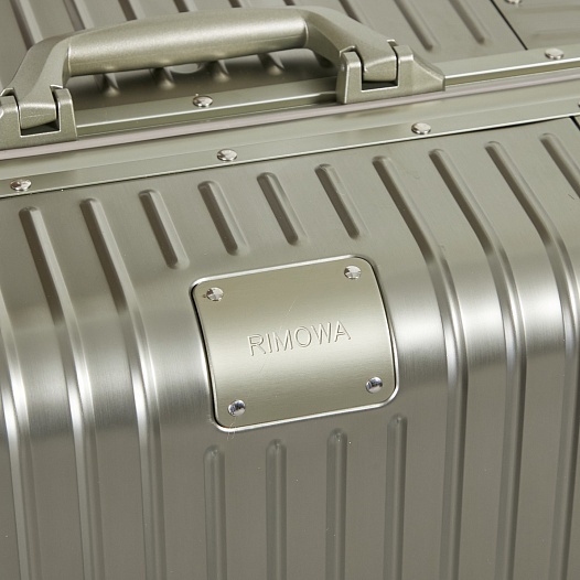 Чемодан Rimowa Aluminum M Premium 66x43x27 см   