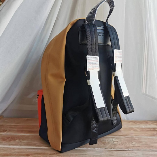 Нейлоновый рюкзак Burberry London England logo-patch 40x30 см