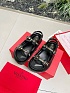 Женские кожаные сандалии Valentino Rockstud