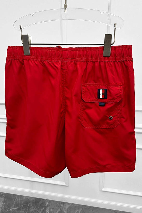 Мужские шорты Tommy Hilfiger красного цвета