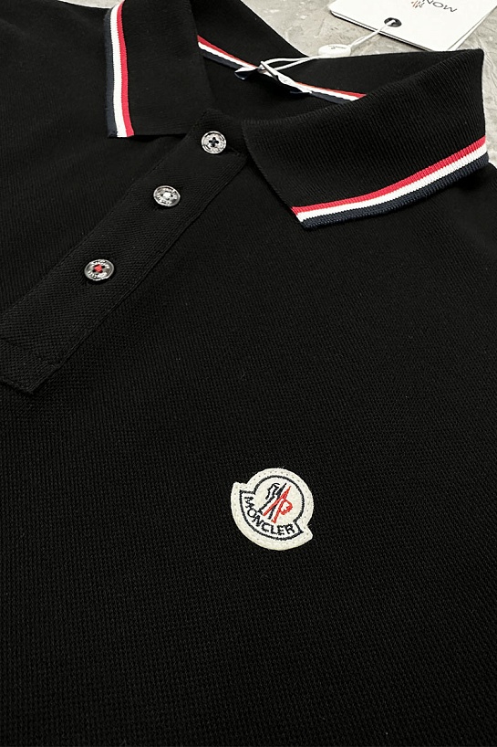 Мужское поло чёрного цвета Moncler logo-patch