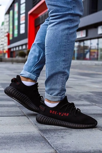 Кроссовки Adidas Yeezy Boost 350 v2 "Bred" Premium   