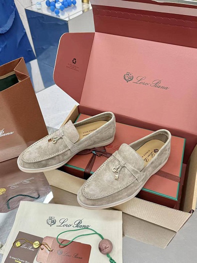Женские замшевые лоферы Loro Piana Summer Charms Walk premium   