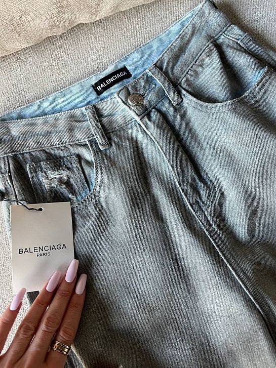 Женские рваные джинсы Balenciaga