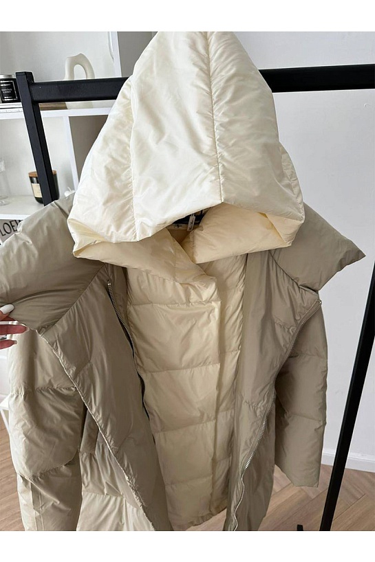 Женский зелёный пуховик Max Mara