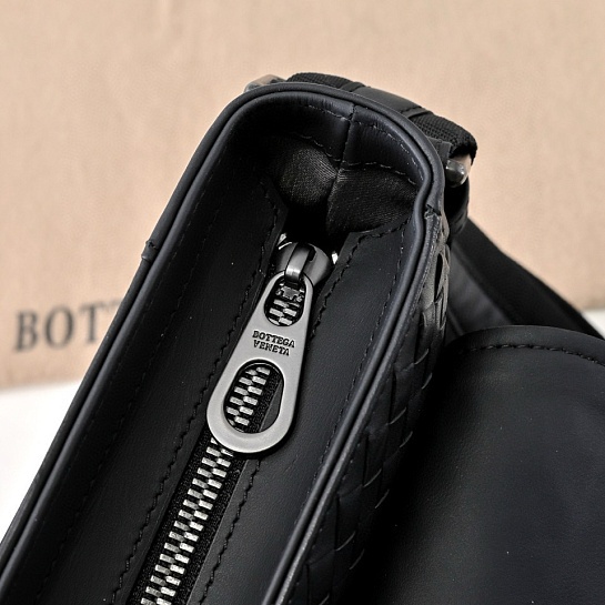 Кожаная сумка Bottega Veneta Premium 27x23x7 см