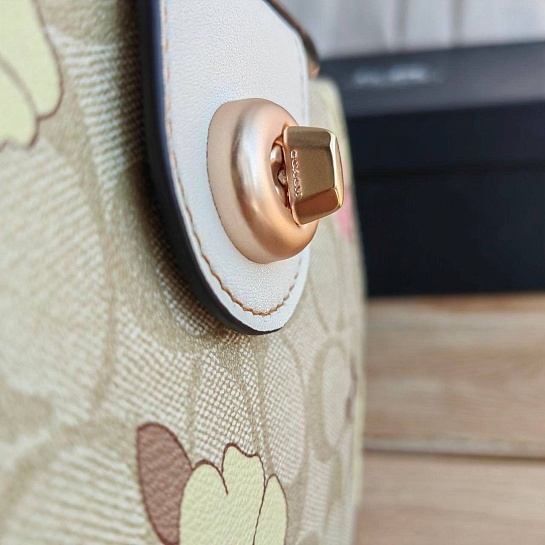 Кожаная сумка Coach Ella Floral 26x17 см