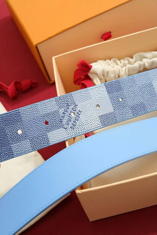 Кожаный ремень Louis Vuitton Initiales Damoflage