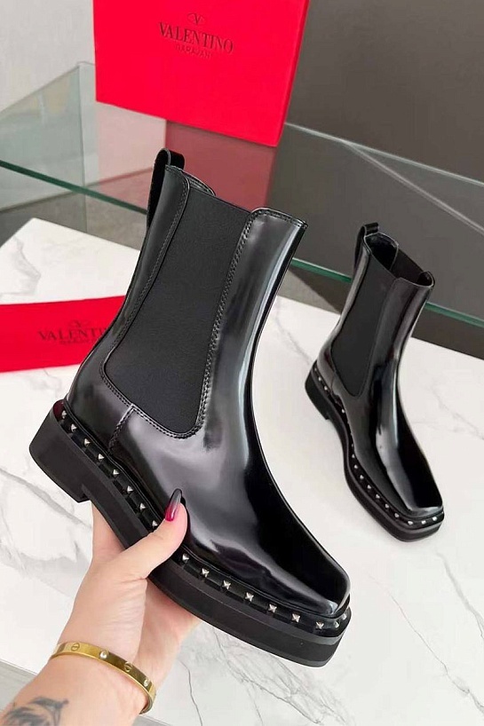 Женские ботинки Valentino с глянцевым эффектом