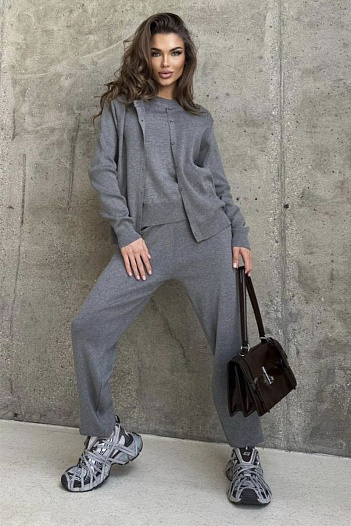 Женский костюм тройка серого цвета Loewe   