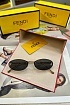 Чёрные солнцезащитные очки Fendi