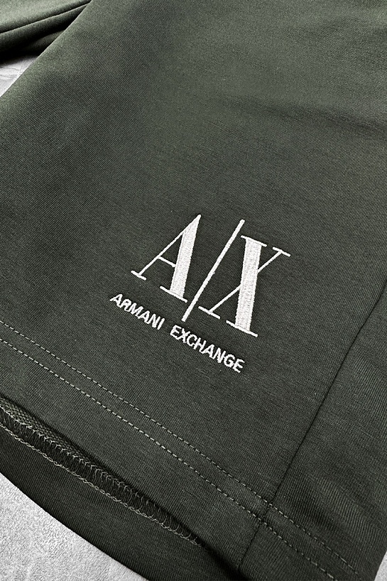 Мужские тёмно-зелёные шорты Armani Exchange