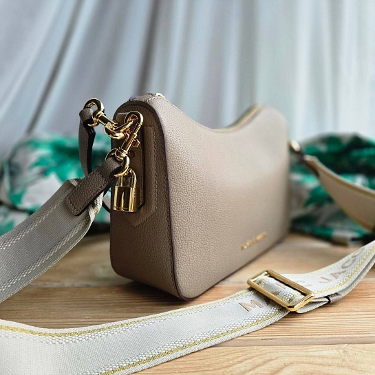 Женская кожаная сумка Marc Jacobs Drifter 25x17 см - Beige