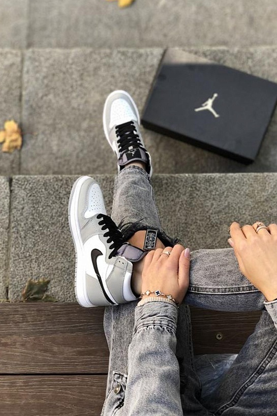 Кроссовки Nike Air Jordan 1 Mid - Light Smoke Grey