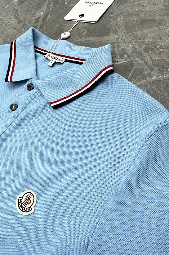 Мужское поло голубого цвета Moncler logo-patch