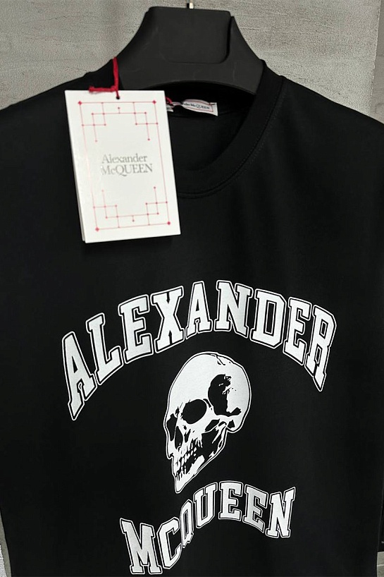 Мужская чёрная футболка Alexander McQueen Skull white logo-print