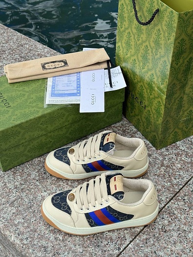 Женские кожаные кроссовки Gucci GG Screener   
