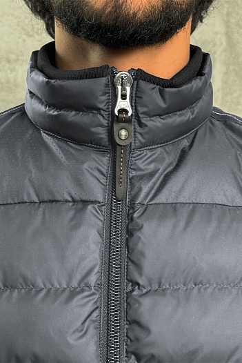 Мужской серый жилет Parajumpers   