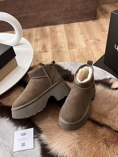 Женские замшевые ботинки UGG Heights - Brown   