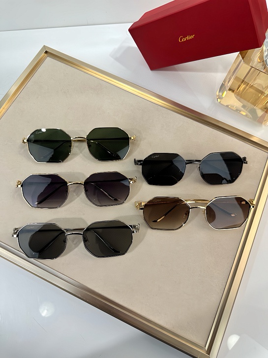 Солнцезащитные очки Cartier