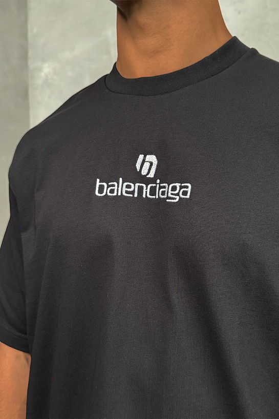 Чёрная оверсайз футболка Balenciaga