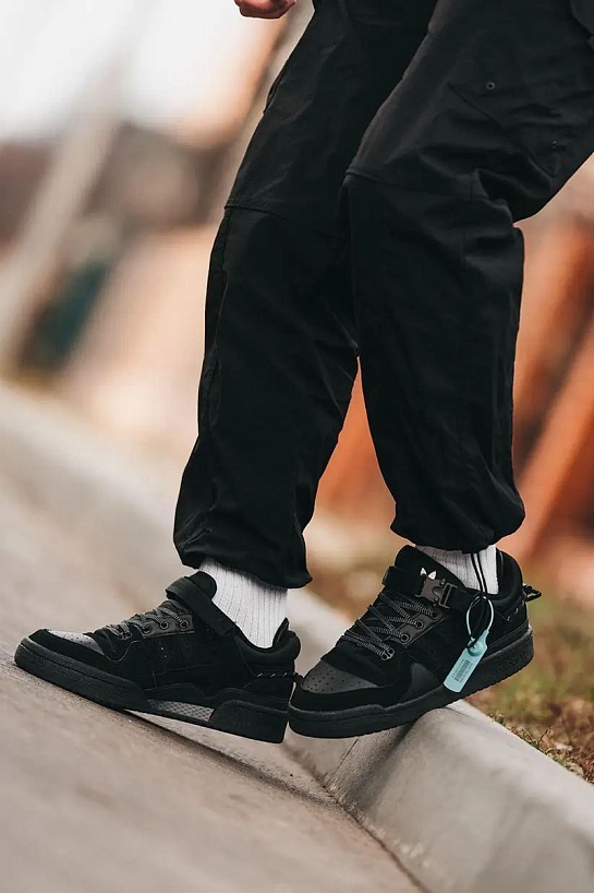 Кроссовки Bad Bunny x Adidas Forum Low - Black