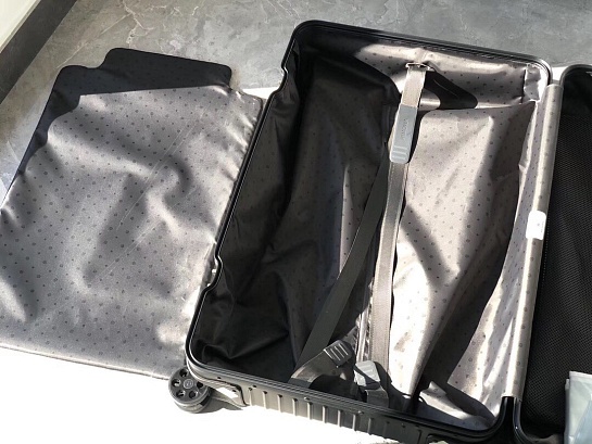 Чемодан Rimowa Aluminum L Premium 76x50x27 см