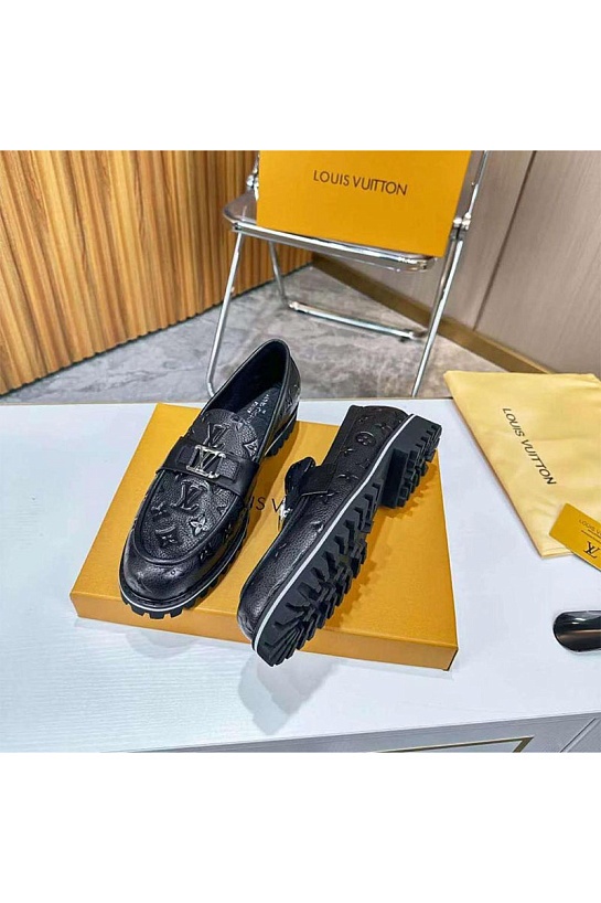 Кожаные ботинки чёрного цвета Louis Vuitton Monogram