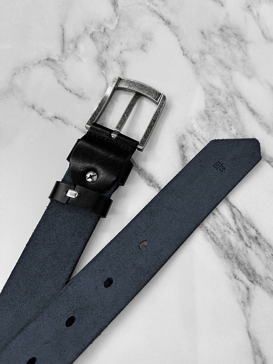 Мужской кожаный ремень Calvin Klein чёрного цвета