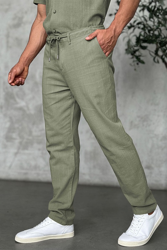 Мужской костюм Loro Piana цвета хаки