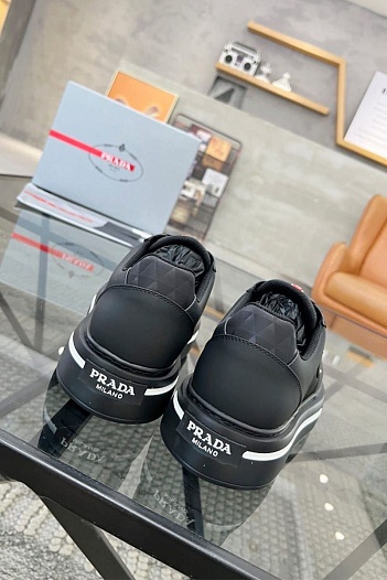 Мужские чёрные кроссовки Prada   