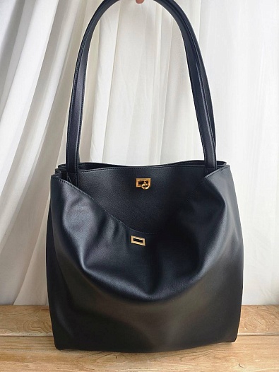 Кожаная сумка Balenciaga 37x34 см   