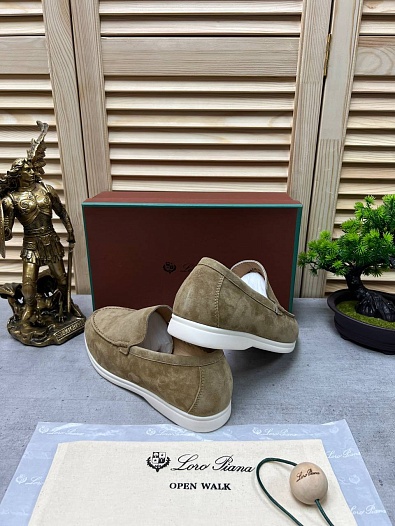 Мужские замшевые лоферы Loro Piana   